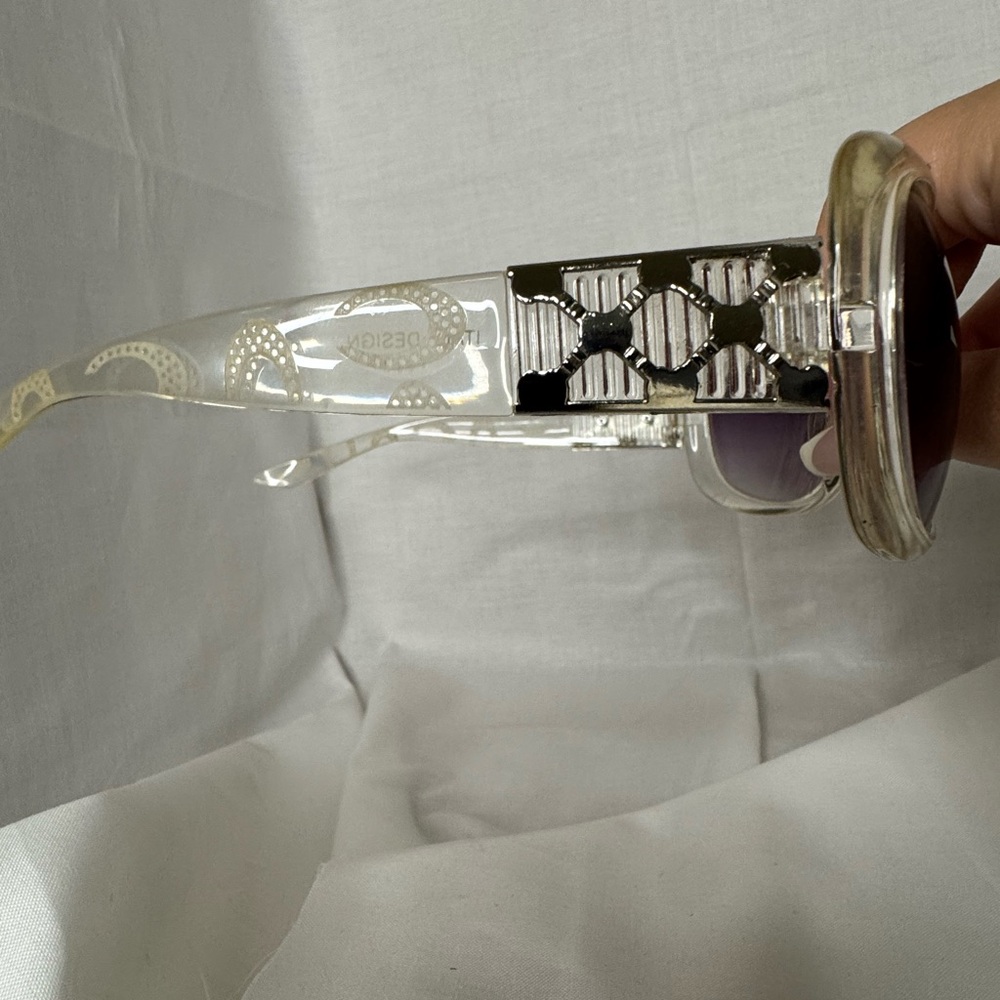 Coach clear Purple Gradient Sunglasses - Picture 7 of 7